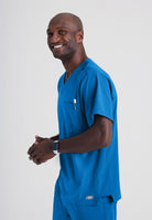 SKECHERS MALE STRUCTURE V-NECK TOP | New Royal