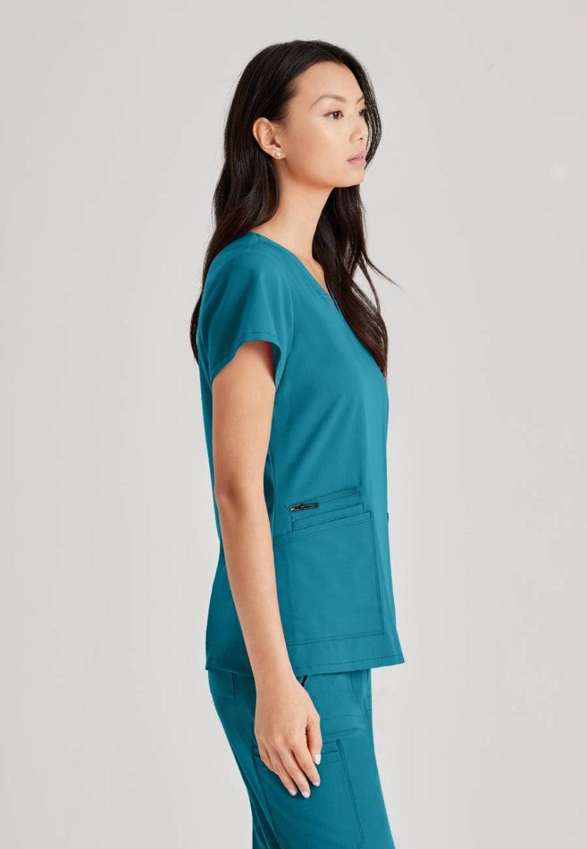 Barco Unify 4-Pocket V-Neck Scrub Top | Bahama