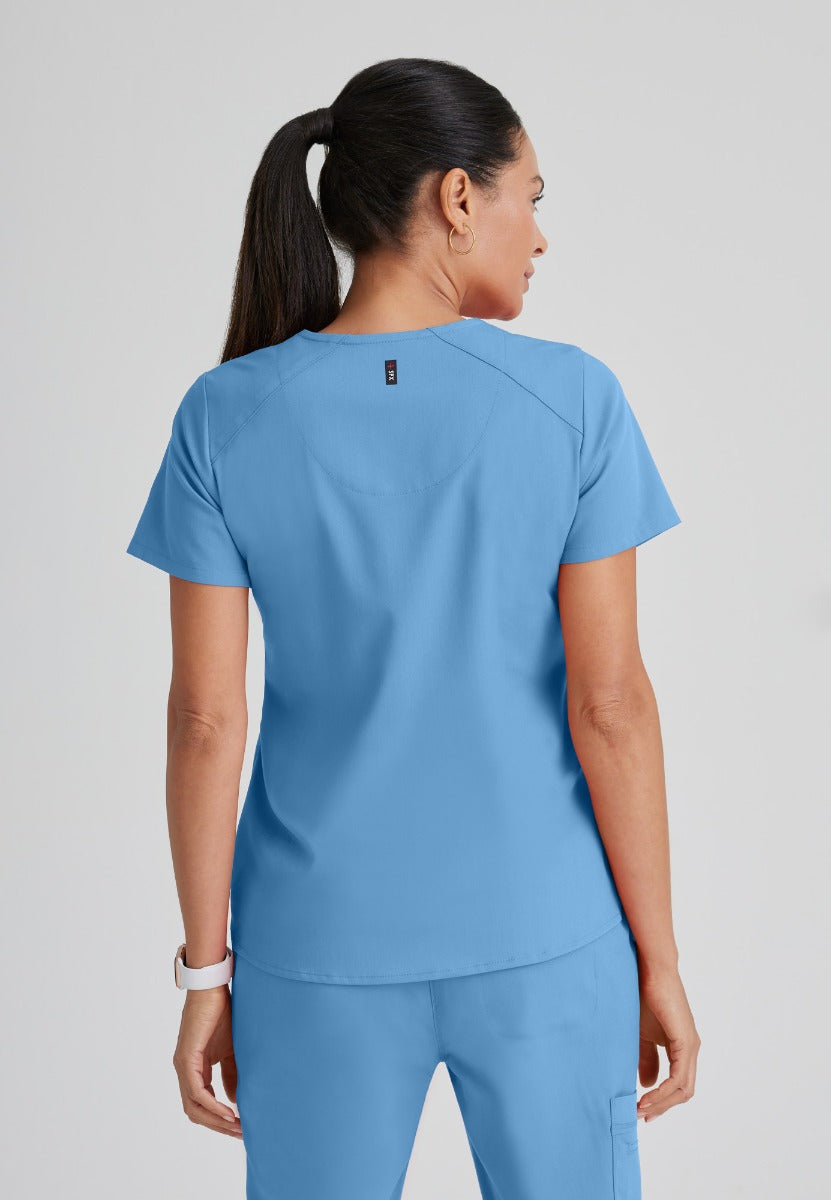 Greys Anatomy Emma 4 pocket, V-neck scrub top with angled seams | TRUE CEIL